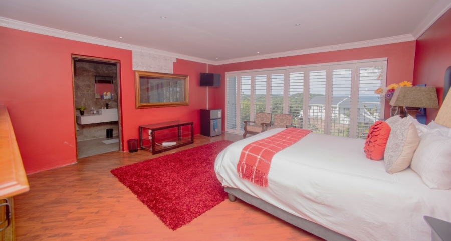 To Let 5 Bedroom Property for Rent in Beacon Bay Eastern Cape
